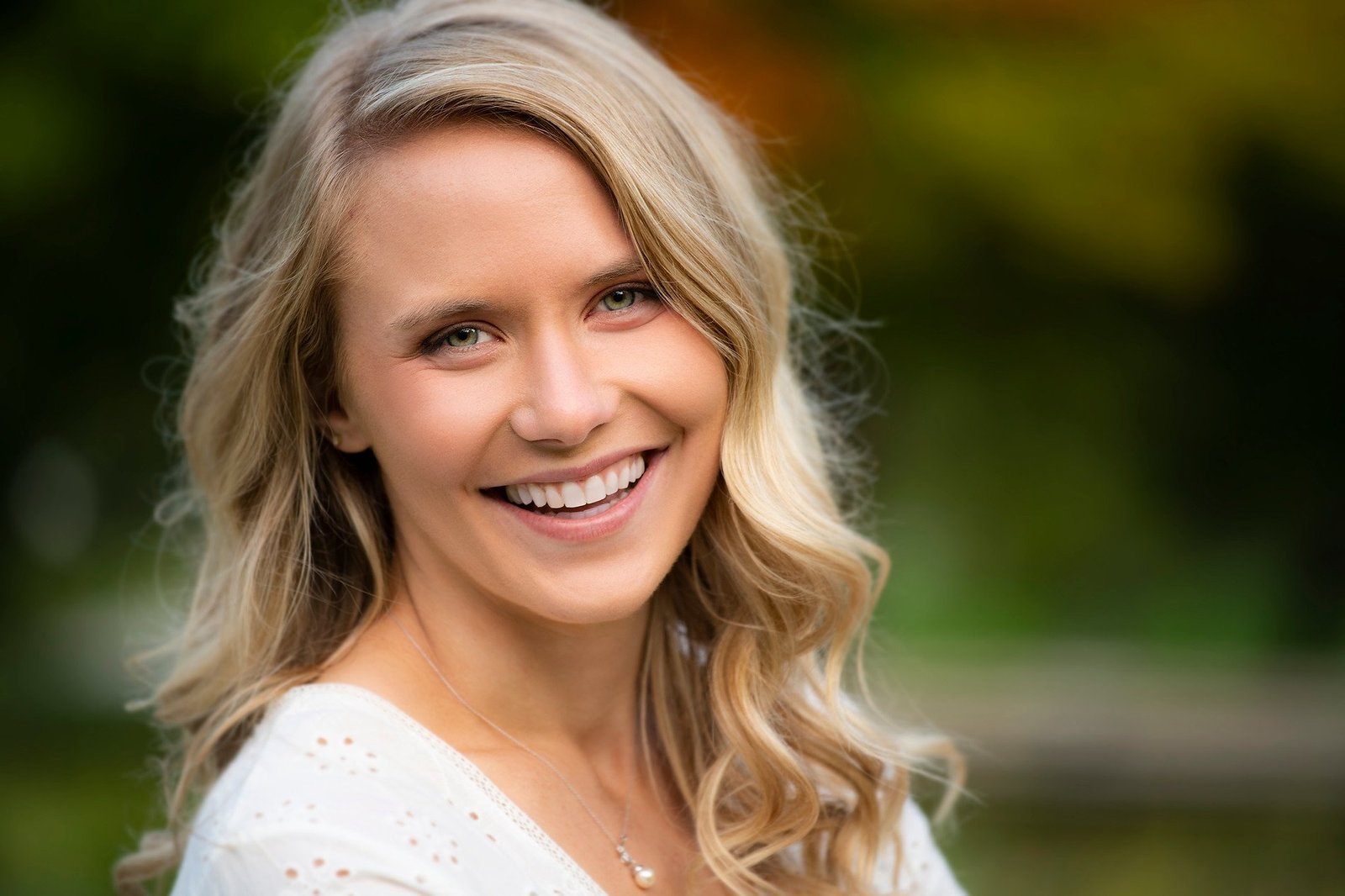 headshot of a beautiful blonde young woman